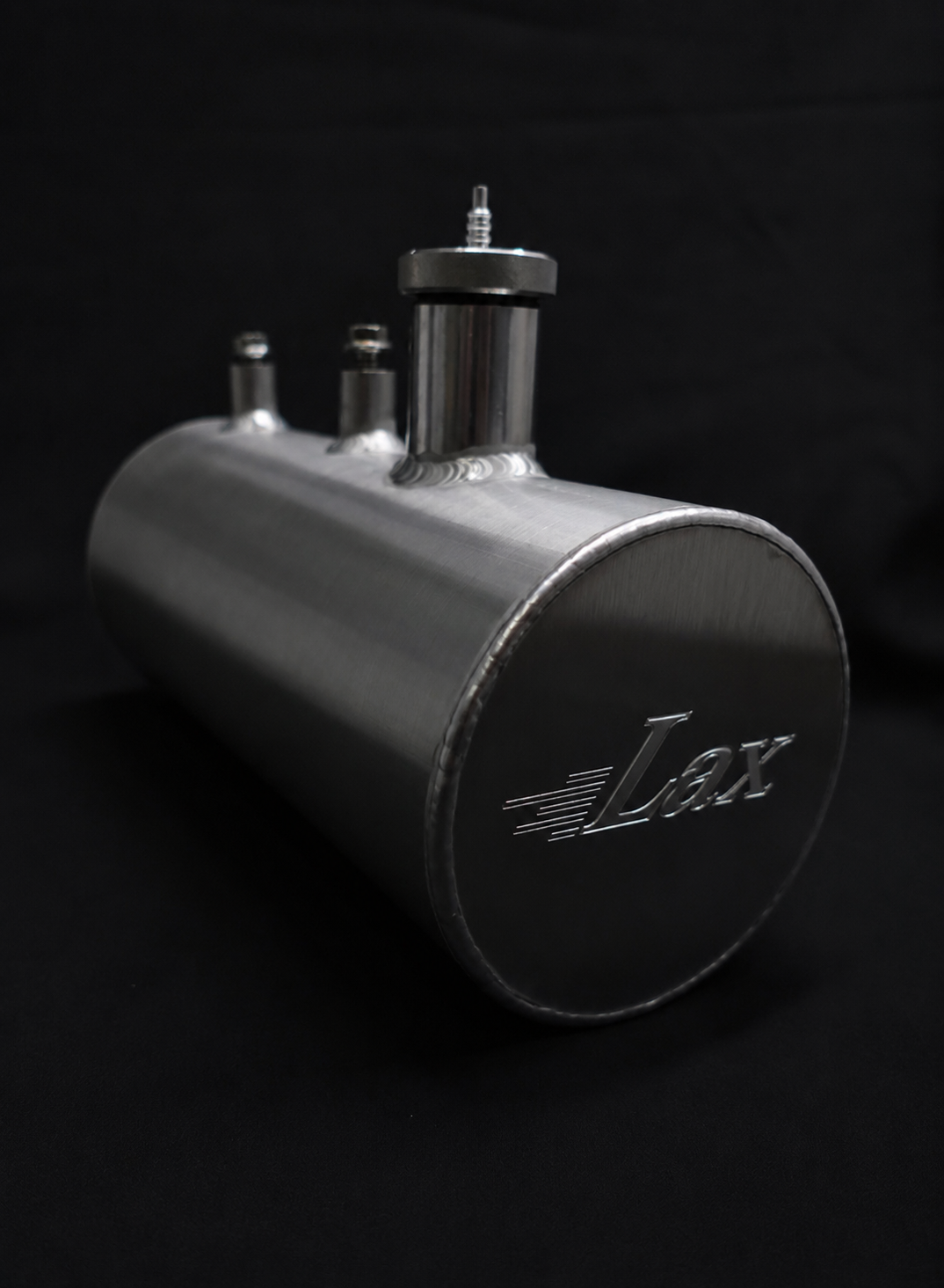 Lax gas tank